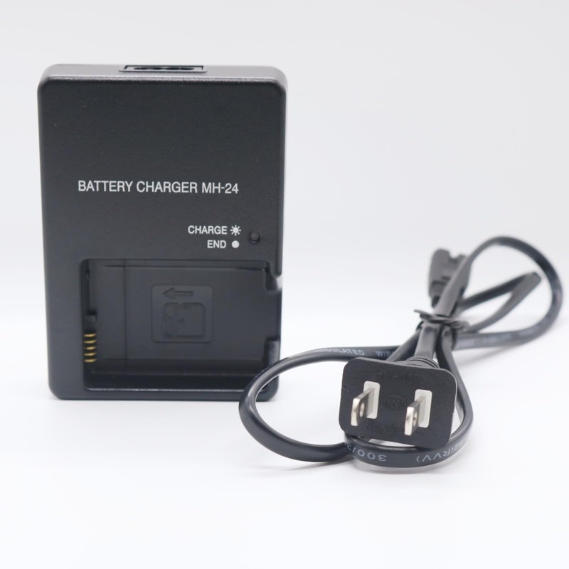MH-24 Camera Charger for Nikon EN-EL14 en-el14a Battery P7100 P7000