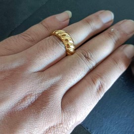 Jude Jewelers Stainless Steel Twisted Style Classical Plain Wedding Engagement Promise Anniversary Band Ring (Gold, 6)