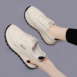 [Overseas] Genuine Leather Sobaek 2024 New Spring and Autumn Flat Fashion Board Shoes Soft Sole Easy Sporty Casual 2109 Mika:39