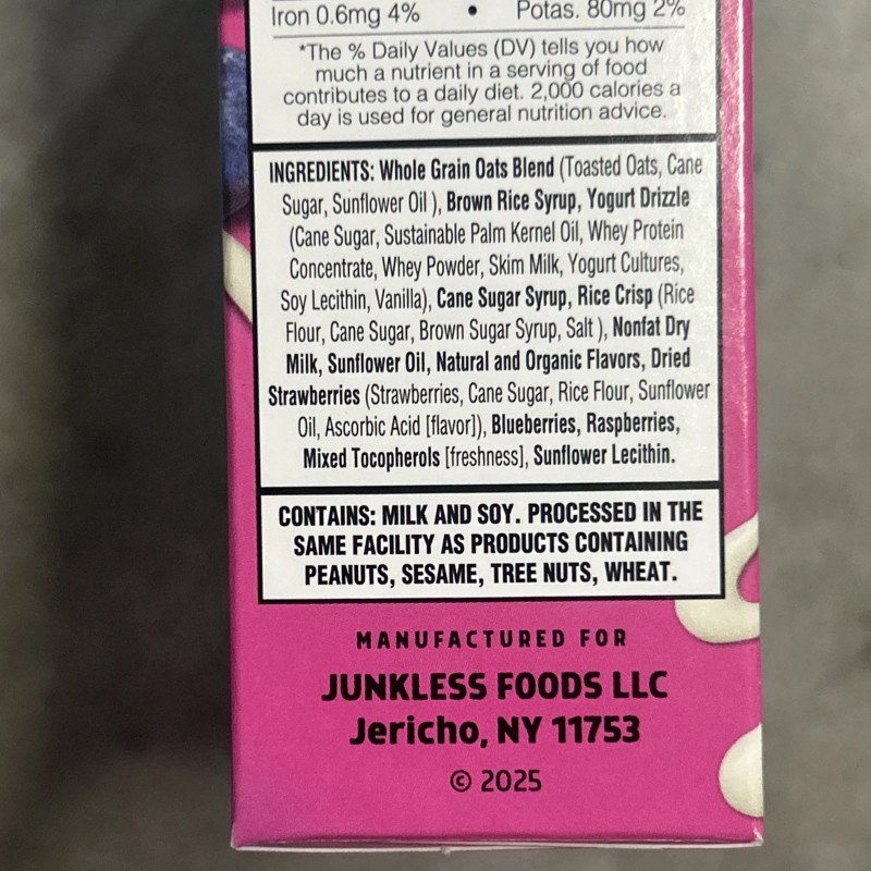 Junkless Chewy Granola Bar Berries Cream- 6 Bars Per Box