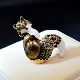 Fashion Cute Fox Brooch Enamel with Crystal Broche for Women Animal Corsage Lapel Pin Birthday Christmas Women Gift, Metal, Cristales