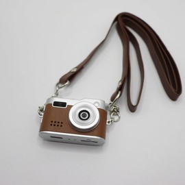 JSJPINKU Mini Vintage Cartoon Leather Camera - 1080p HD, 16GB TF Card, Quiet Mode, Type-C Connectivity (Dark Brown)