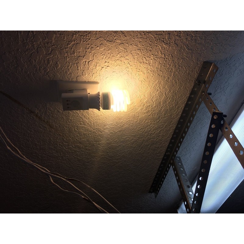 Garage Security Light Socket with Motion Detection Sensor & 110V