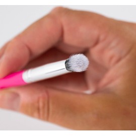 PEACHES AND CREAM PC34 TAPERED CREASE BRUSH, PEACHES & CREAM