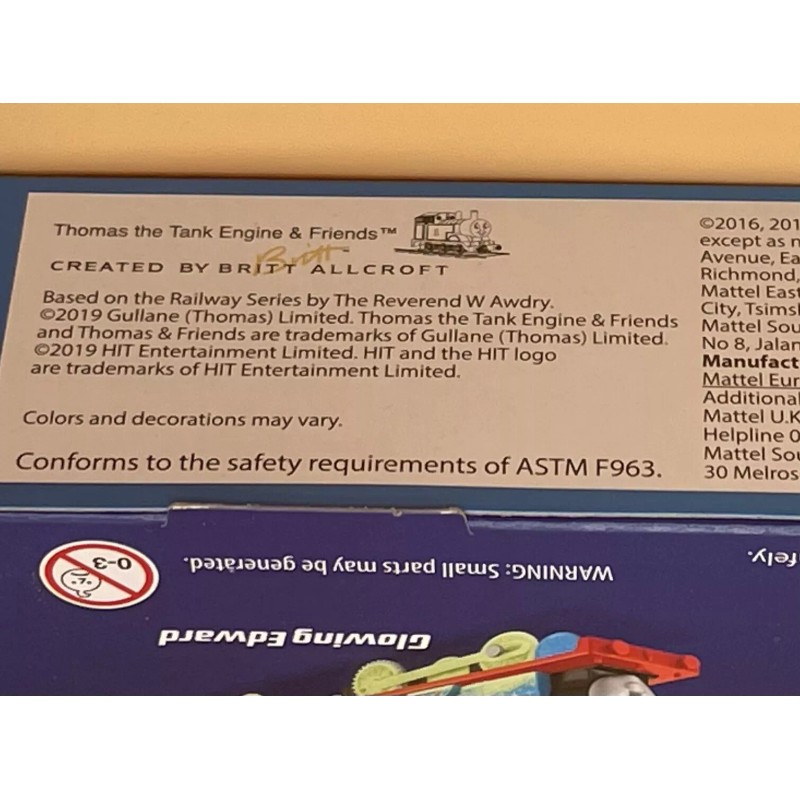 Fisher-Price 2018 Thomas and Friends Trackmaster Glowing Thomas Train Glow