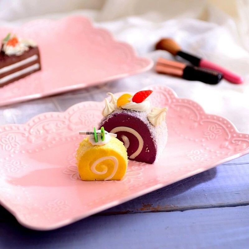 YBK Tech Elegant Rectangle Embossed Lace Plate Bone China Dessert