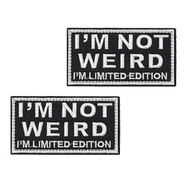 2 Stück I'M NOT WEIRD Patches Taktische Abzeichen Bestickt,Applikationen Kleidung,Rucksack,Mützen,Jeans,Jacken,Uniformen,Hosen,DIY-Zubehör Stickerei Emblem zum Hook and Loop Patch.