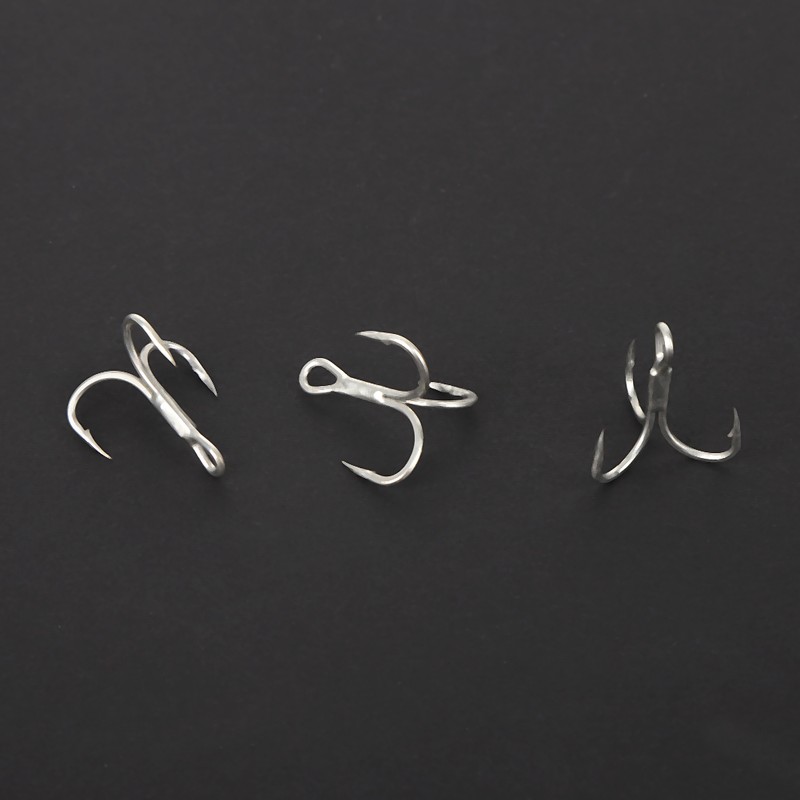 20Pcs High Carbon steel Strength Sharp Treble Hooks with Barb