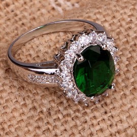 YAZILIND Lady's Silver Plated Flower Shape Gemstone Zircon Ring for Women Jewelry Size6