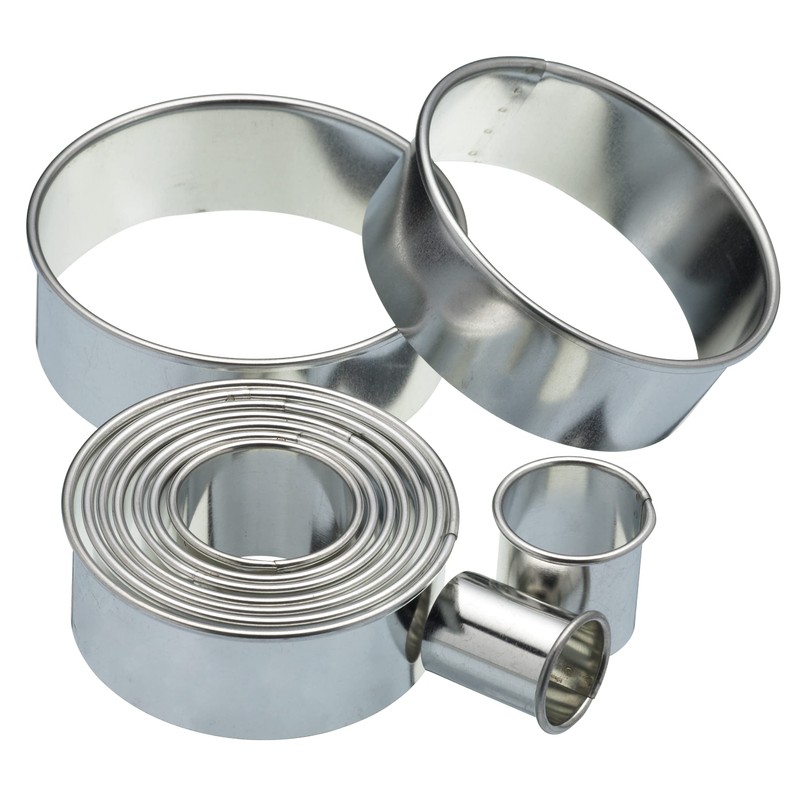KitchenCraft Round Pastry Cutters with Storage Tin, Metal, Set of