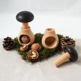 HOFMEISTER® Mushroom Nutcracker Made of Beech Wood, Handmade in Europe, Cracks Each Nut with Little Strength, Ideal for Children, Nut Shells Stay in the Cracker