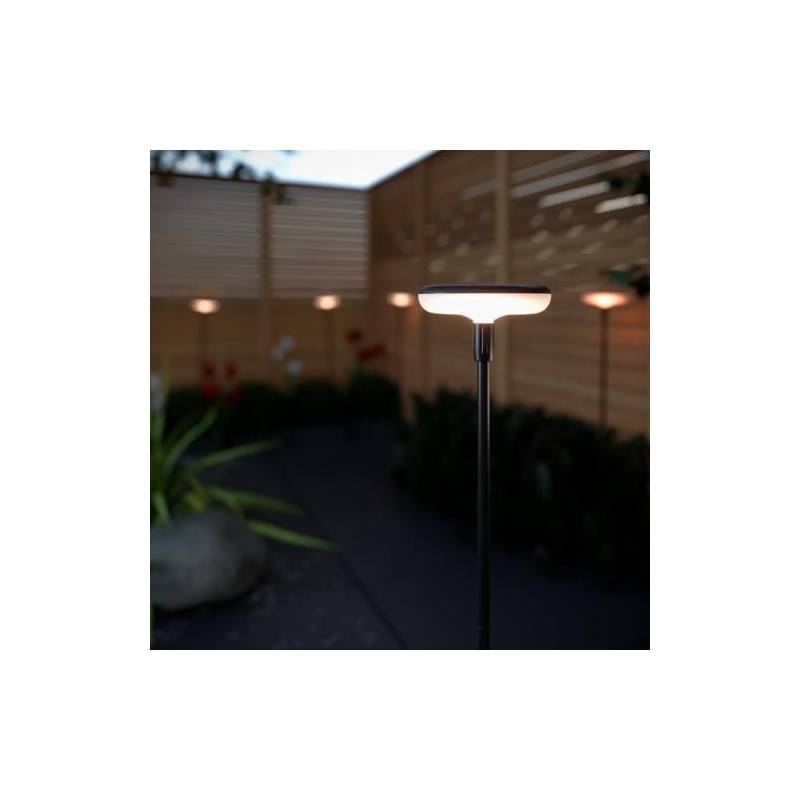 SolarCentre® Somerset Outdoor Swaying Solar Garden Light