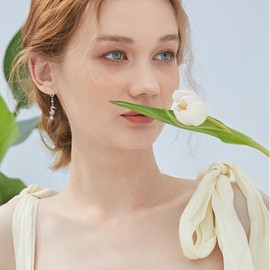 Seahorse Earrings S925 Sterling Silver Tiny Ocean Seahorse Earrings Seahorse Earrings with Moonstone Seahorse Drop Dangle Earrings Beach Jewelry for Women Best Friend Daughter Birthday Christmas