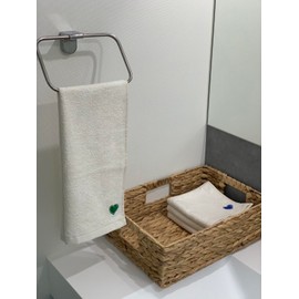 Bamboo Fiber Unbleached Uncolored Absorbent Towel with 4 Colors Heart Mark for Family (Green)