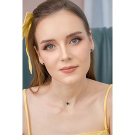 B. BRILLIANT Sterling Silver Simulated Emerald Round Solitaire Choker Necklace & Stud Earrings Jewelry Set