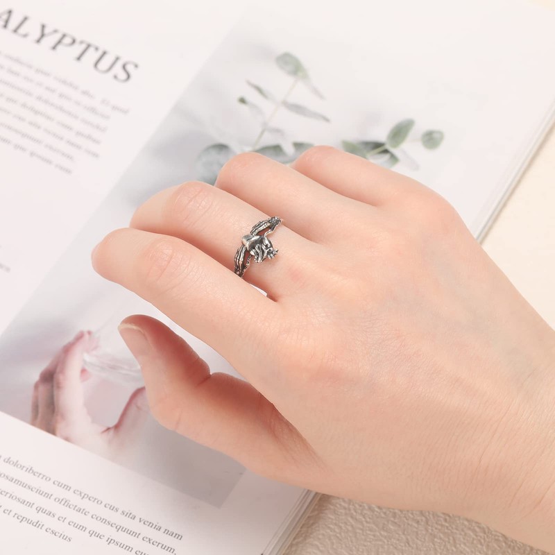 AVECON Claddagh Rings for Women, Gothic Skeleton Hands with Anatomical