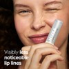 NIVEA Cuidados labiais orvalhados com ácido hialurônico, protetor labial deixa