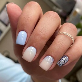 LBPEPAMZ Gradient Blue Press on Nails Short Square False Nails Glitter Design Glue on Nails Glossy Full Cover Acrylic Fake Nails Kit Reusable Nail Art Decorations for Women Girls Daily Wear 24Pcs