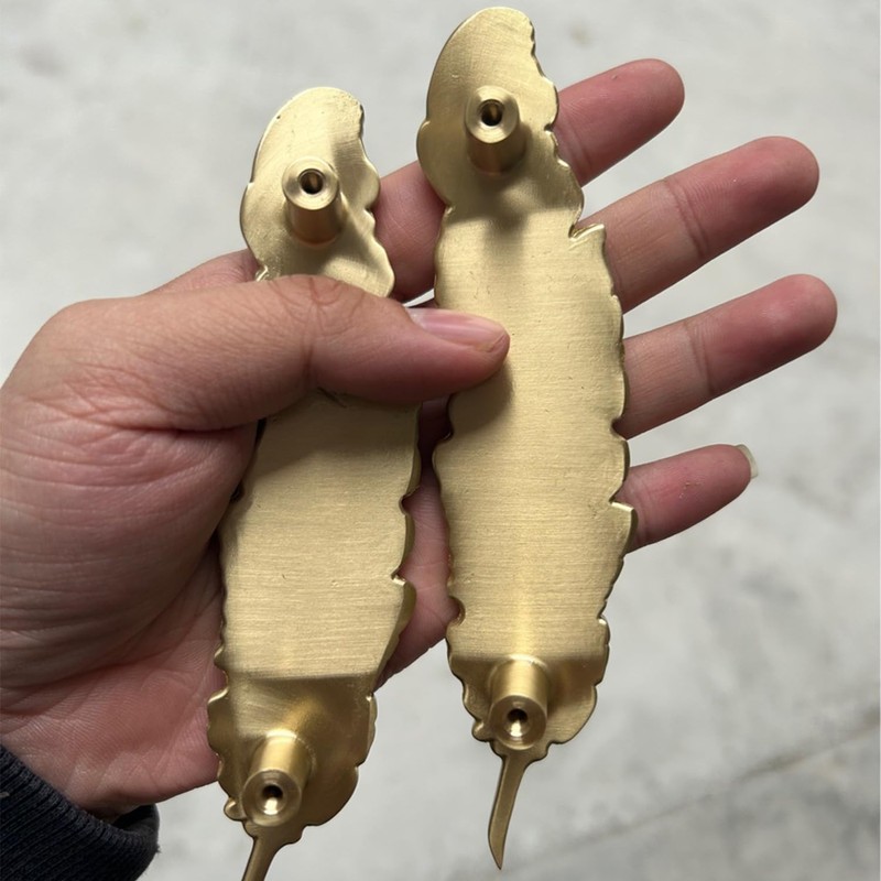 LFWATAXY 2PCS Solid brass feather cabinet drawer handle knob, gold