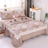 VIVILINEN Queen Size Light Pink Floral Patchwork Quilt Set 3-PieceReversible