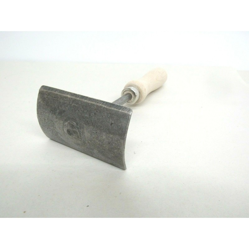 Metal Pelt Scraper Fleshing Tool Trapping Supplies Fur Handling