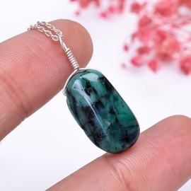 GEMKORA Natural Real Emerald Crystals Vertical Pendant Necklace, Polished Birthstone, Healing Tumble Gemstone, Birthday, Christmas Day Gift Jewelry, 925 Sterling Silver Jewellery 18 inch