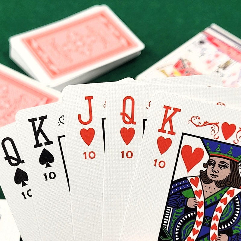 Canasta Clásico Playing Card Double Deck Set - Deluxe Edition