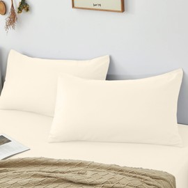 Pair of Pillowcases (50cmx75cm) - Ultra Soft Microfibre Pillow Covers, Wrinkle-Resistant, Shrink and Fade Resistant, Easy Care, Breathable, Hypoallergenic Fabric for a Comfortable Sleep (Cream)