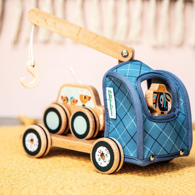 Lilliputiens Ignace Tow Truck Toy