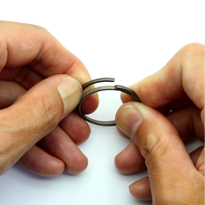 TUNUKE Ti Titanium Ring, Keychain, Key Ring, Key Hook, Carabiner,
