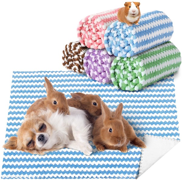Hahafelt 5 Pcs Waterproof Guinea Pig Fleece Bedding Blankets Absorbent
