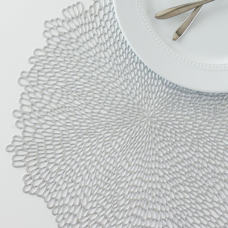 Benson Mills Pressed Bloom Vinyl Placemat (Set of 4), 15.5"