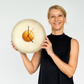 speecheese Fried Egg Wall Clock Funny Joke Item for a Good Mood as a Matching Decoration for the Kitchen in a WG or Restaurant