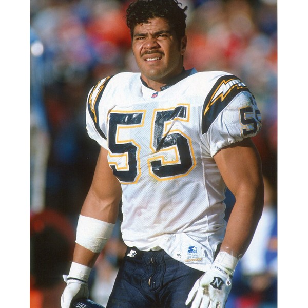JUNIOR SEAU SAN DIEGO CHARGERS 8X10 SPORTS ACTION PHOTO (MIT)