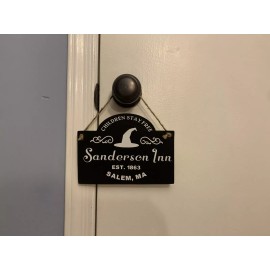 Handmade “Hocus Pocus” Sanderson Inn wall Hanging!