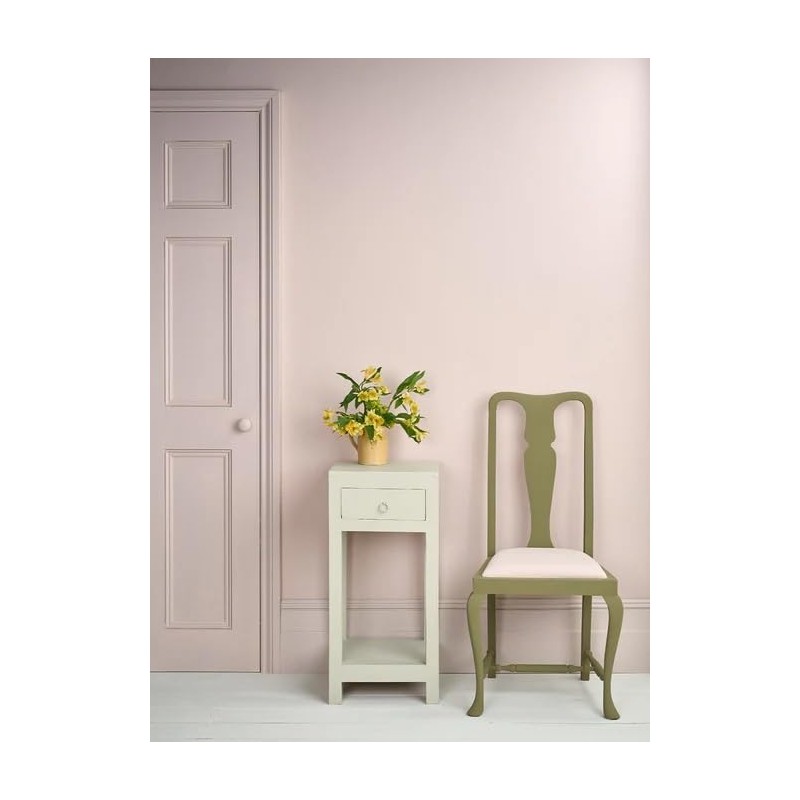 Annie Sloan Satin Paint. Self-leveling, All-in-one Paint with No Wax