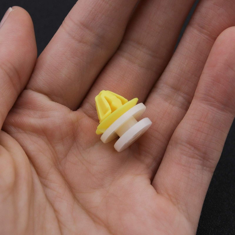 EMSea 50Pcs Car Door Panel Moulding Clips Retainers Plastic Trim