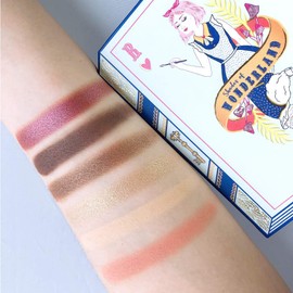 Ready to Shine Eyeshadow & Cheek Palette Chaise of Wonderland