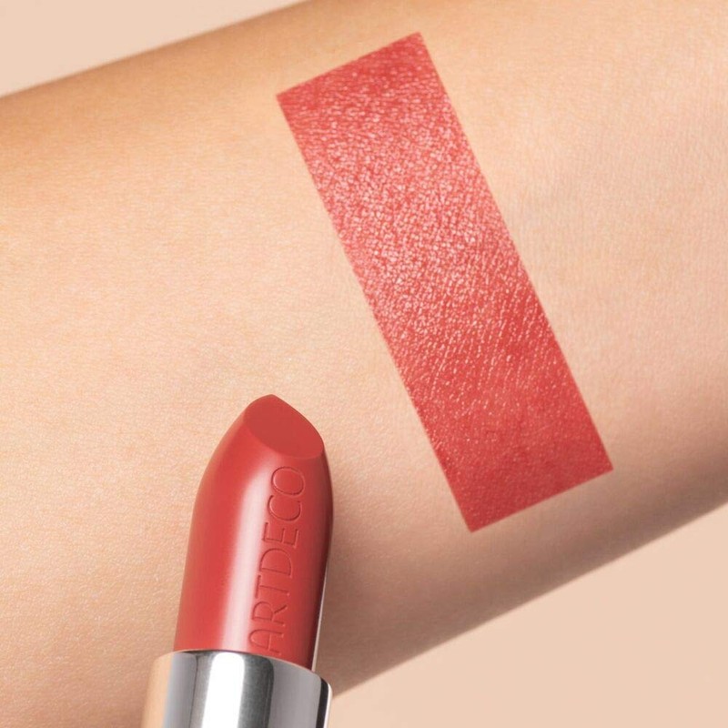 ARTDECO High performance lipstick - long-lasting lipstick for full lips