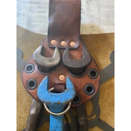 BULLFROG SPUD WRENCH HOLDER FROG SCABBARD IRONWORKER SOIW PIG EAR