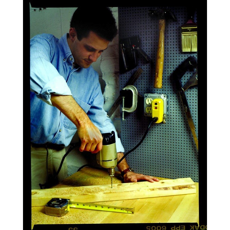 Tower Manufacturing 30439005 Auto-Reset 15 AMP Grounded 3-Prong GFCI Single