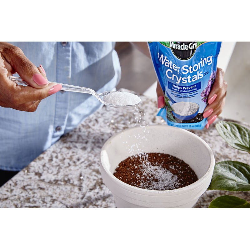 Miracle-Gro Water Storing Crystals, Helps Prevent Over and Underwatering in