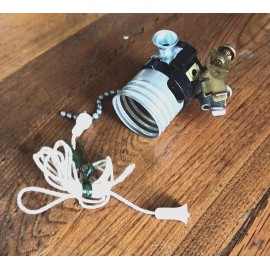 Sunlite Pull Chain Medium Base Lamp Socket Interior & side Outlet for Porcelain Fixture