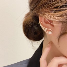 YienDoo Boho Crystal Wing Ear Cuff Wrap Earrings Gold Rhinestone Wing Ear Jacket Piercing Wrap Earrings Statement Crawler Climber Pearl Stud Single Earring Right Ear Jewelry for Women