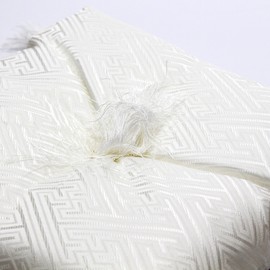 Domestic Quality Rin Futon, White Sheath Pattern, No. 7, Buddhist implements, Ideal for Bell with a Diameter of 8.3 inches (21 cm)