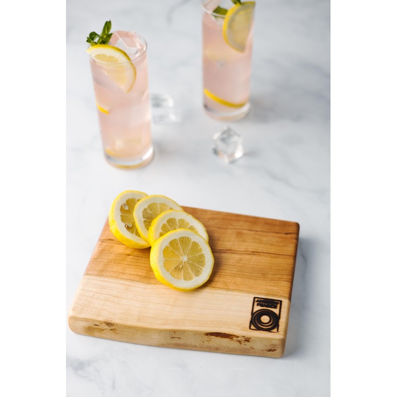 Single Live Edge Wood Cutting Board (Small)