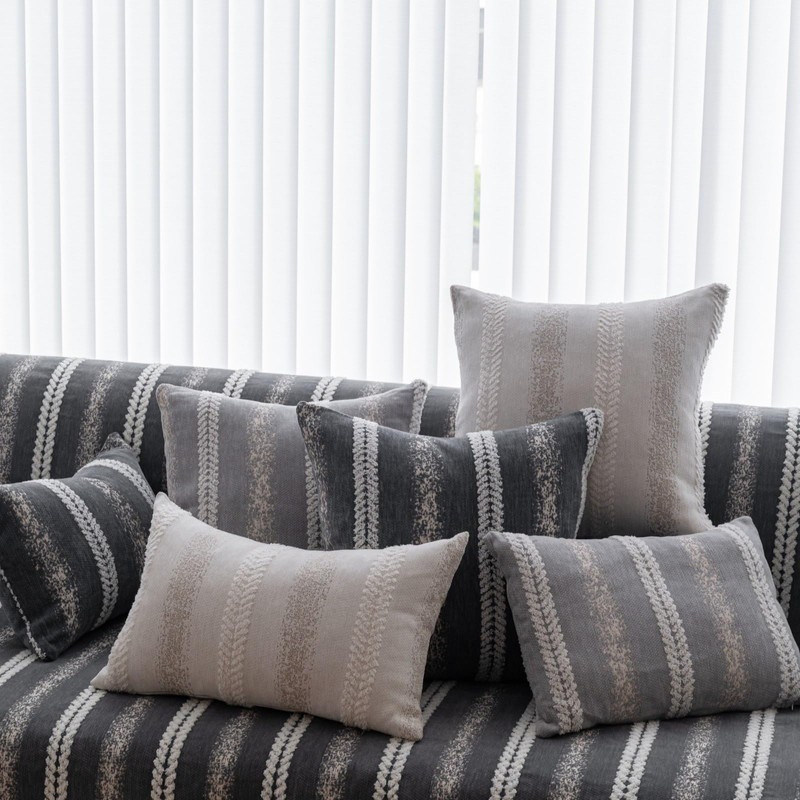 Fuyulacom Pack of 1 Decorative Throw Pillow Covers 12x20 Inch,