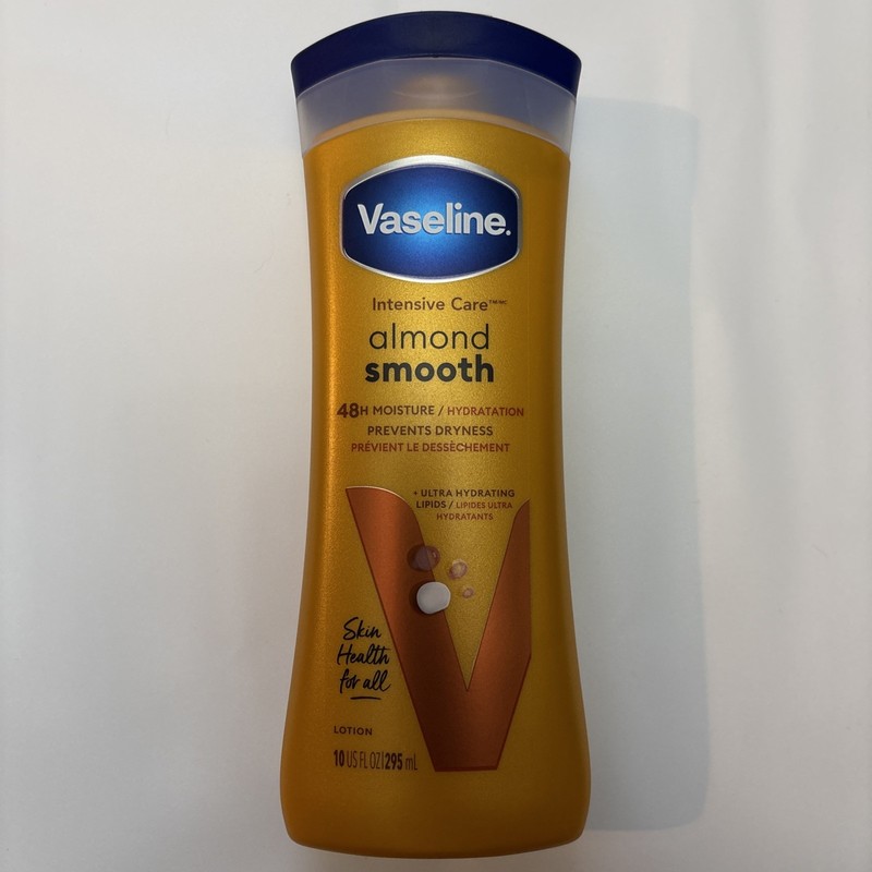 Intensive Care™, loción suave de almendras, 20,3 fl oz (600