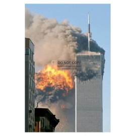 TWIN TOWERS 9/11 TERRORIST ATTACK BUILDING INFLAMED 4X6 PHOTOGRAPH REPRINT