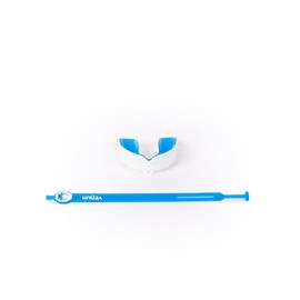 Venum Challenger Mouthguard - Strap/Strapless - White/Blue